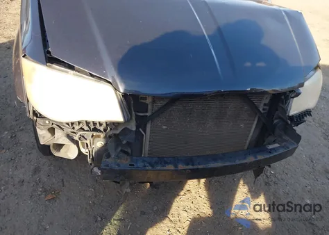 2013 Chrysler Town & Country Touring z USA, uszkodzony, nr VIN 2C4RC1BGXDR744487